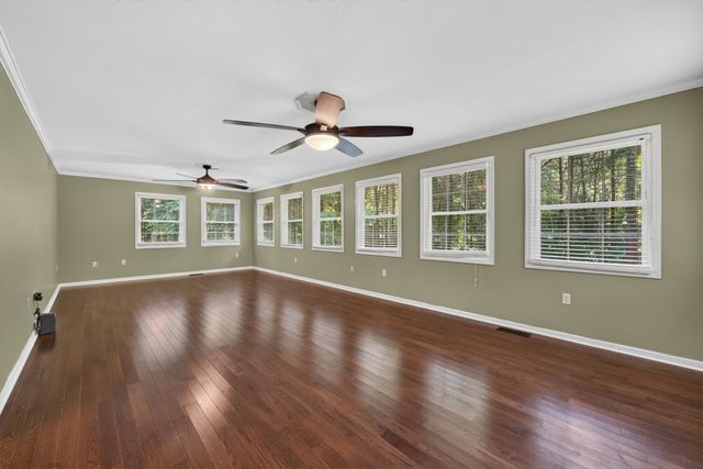 3450 Chapmans Cir, Palmyra, TN 37142