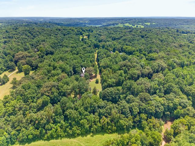 3450 Chapmans Cir, Palmyra, TN 37142