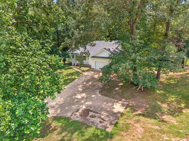 3450 Chapmans Cir, Palmyra, TN 37142