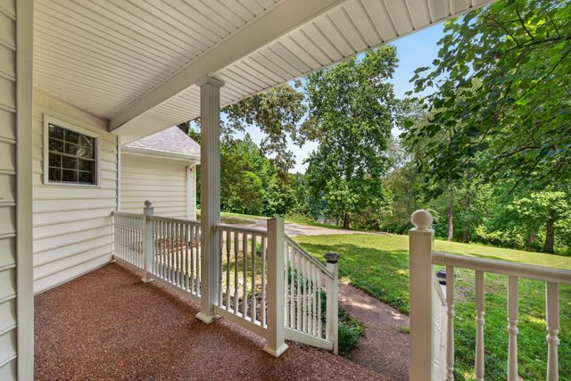 3450 Chapmans Cir, Palmyra, TN 37142