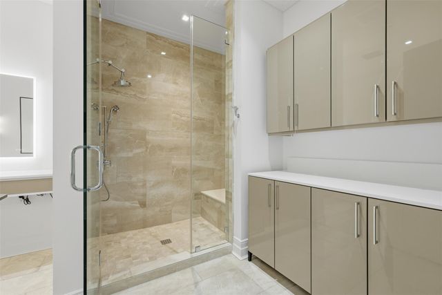 6017 Memorial Drive 505, Houston, TX 77007