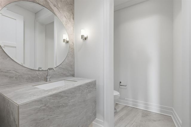 6017 Memorial Drive 505, Houston, TX 77007