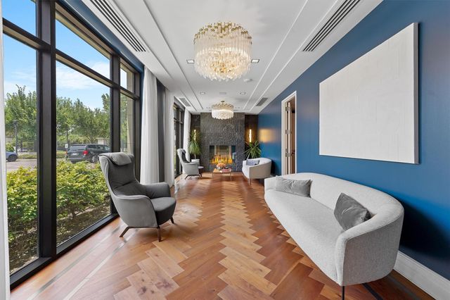 6017 Memorial Drive 505, Houston, TX 77007