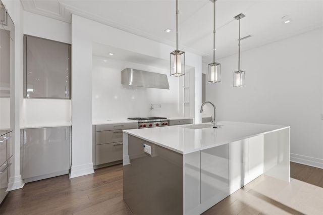 6017 Memorial Drive 505, Houston, TX 77007