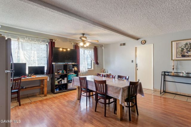 43604 Fern Avenue, Lancaster, CA 93534