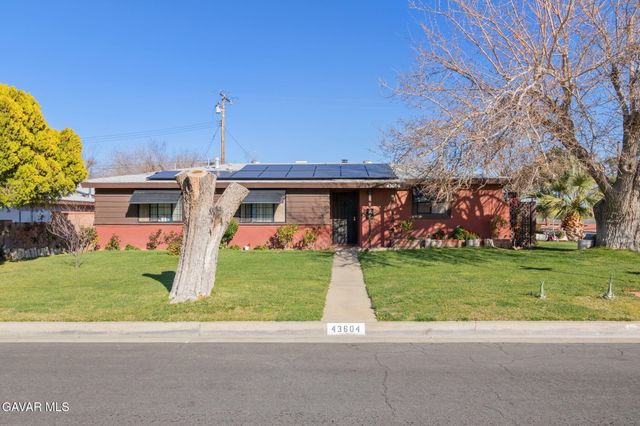 43604 Fern Avenue, Lancaster, CA 93534