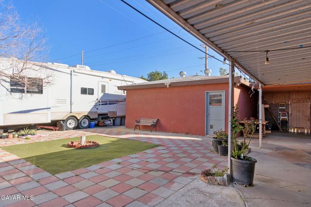 43604 Fern Avenue, Lancaster, CA 93534