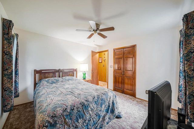 2124 S FOUNTAIN AVENUE, Appleton, WI 54915
