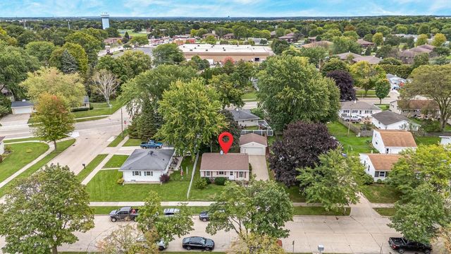 2124 S FOUNTAIN AVENUE, Appleton, WI 54915