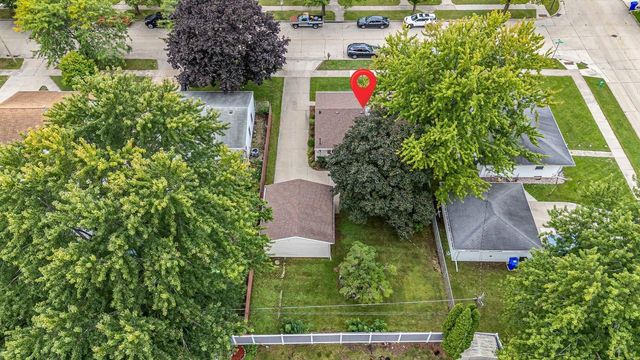2124 S FOUNTAIN AVENUE, Appleton, WI 54915