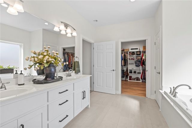 165 Crossroads Drive, Kansas, OK 74347