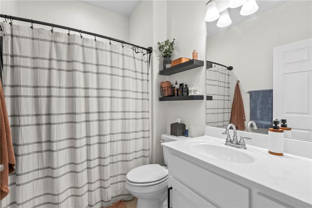 165 Crossroads Drive, Kansas, OK 74347