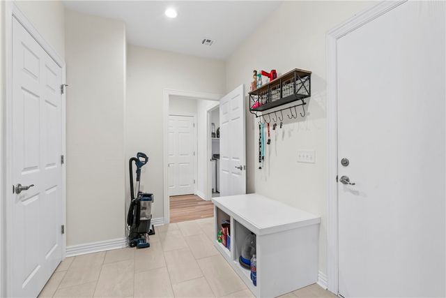 165 Crossroads Drive, Kansas, OK 74347