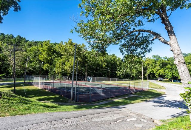 165 Crossroads Drive, Kansas, OK 74347