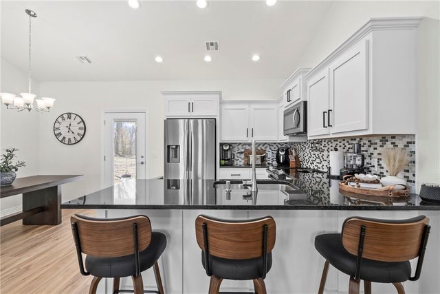 165 Crossroads Drive, Kansas, OK 74347