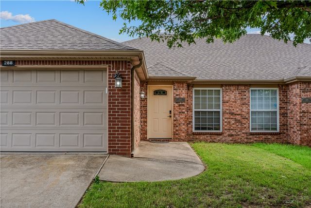 286-288 W Copper Oaks Drive, Centerton, AR 72719