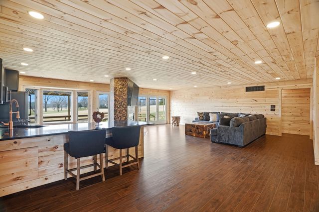 3501 AUGUSTA DR, Columbia, MO 65203