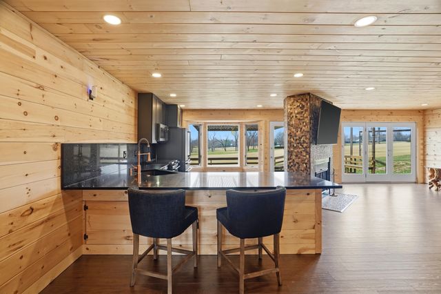 3501 AUGUSTA DR, Columbia, MO 65203