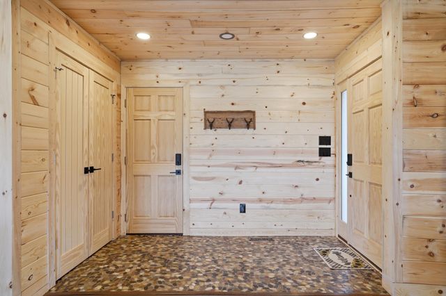 3501 AUGUSTA DR, Columbia, MO 65203