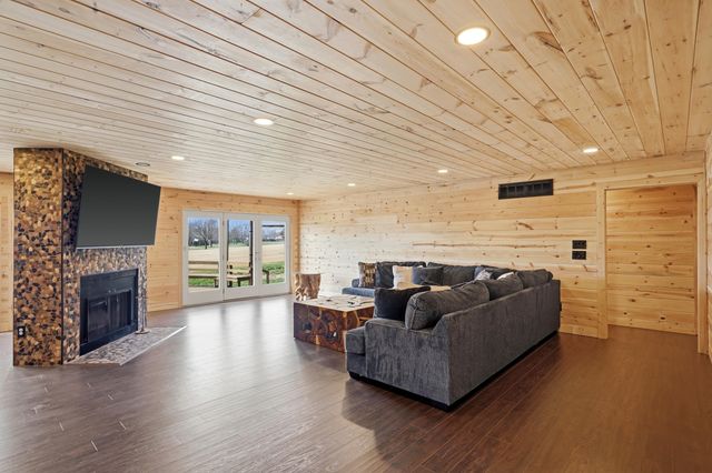 3501 AUGUSTA DR, Columbia, MO 65203