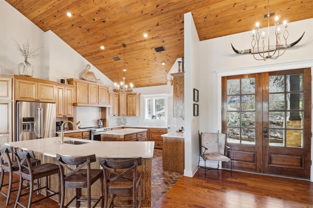 1220 CR 137, Burnet, TX 78611