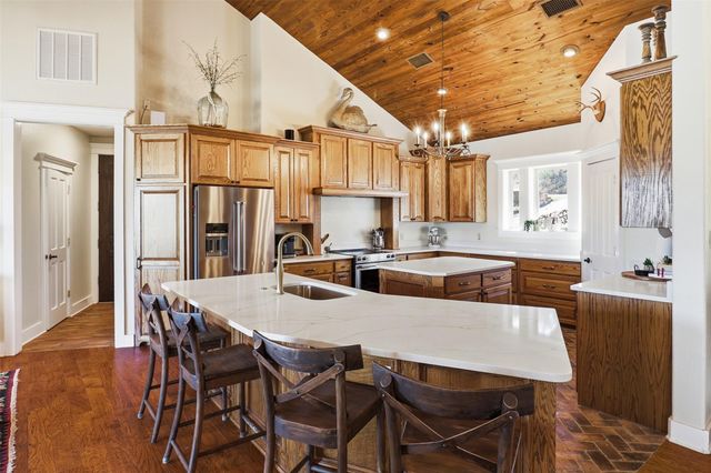 1220 CR 137, Burnet, TX 78611