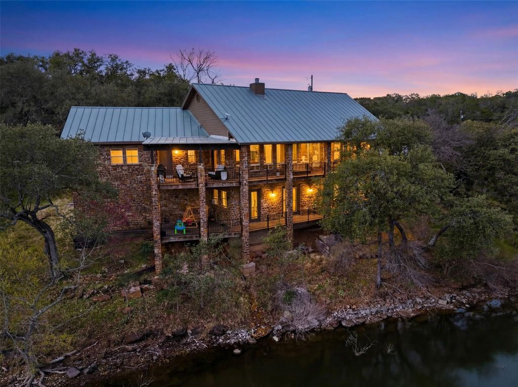 1220 CR 137, Burnet, TX 78611