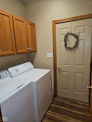 1755 Walnut Trace, Greenfield, IN 46140