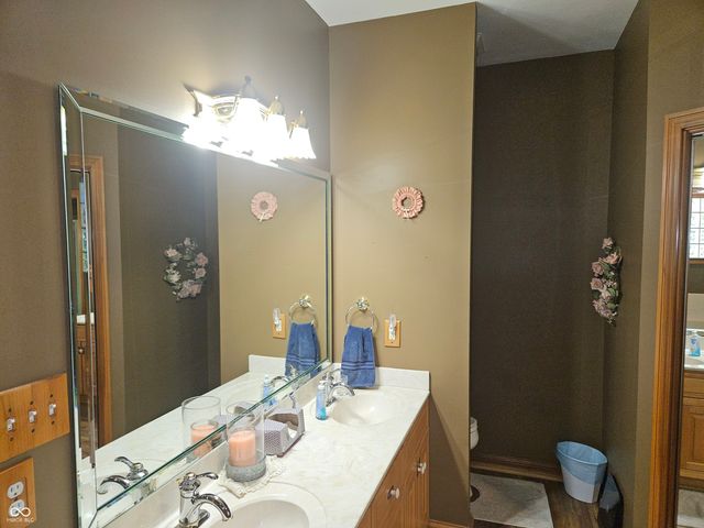 1755 Walnut Trace, Greenfield, IN 46140