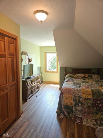 1755 Walnut Trace, Greenfield, IN 46140