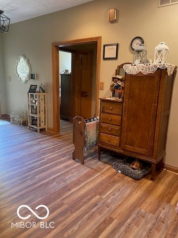 1755 Walnut Trace, Greenfield, IN 46140