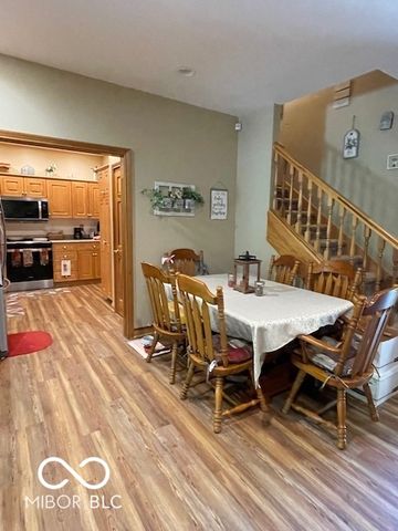 1755 Walnut Trace, Greenfield, IN 46140