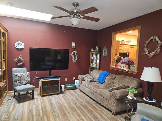 1755 Walnut Trace, Greenfield, IN 46140