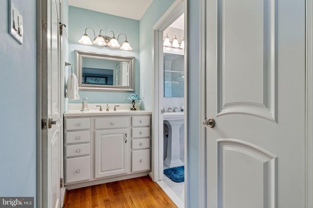 207 SANDRINGHAM RD, Cherry Hill, NJ 08003