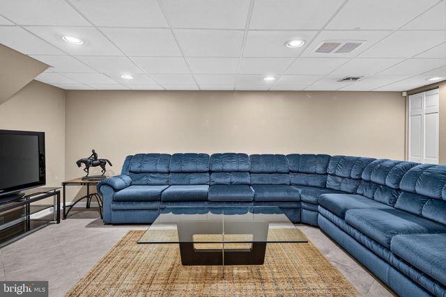 207 SANDRINGHAM RD, Cherry Hill, NJ 08003