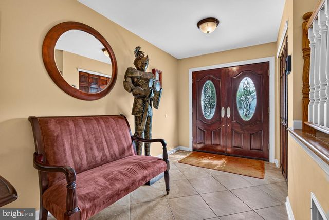 207 SANDRINGHAM RD, Cherry Hill, NJ 08003