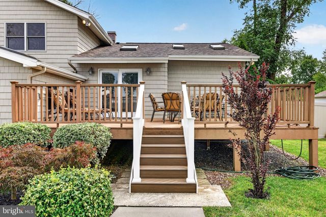 207 SANDRINGHAM RD, Cherry Hill, NJ 08003