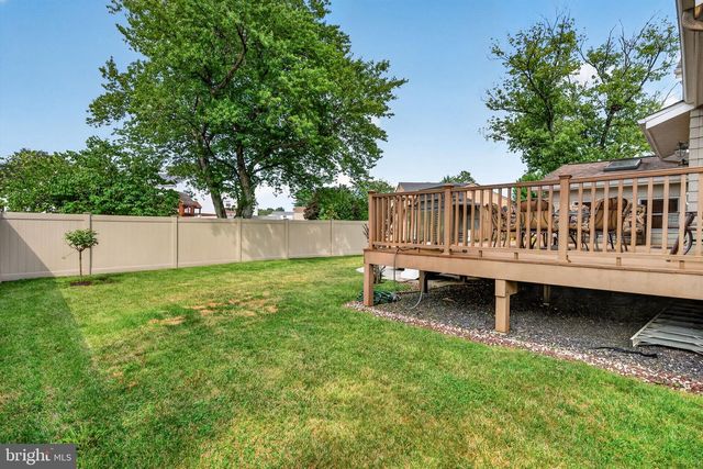 207 SANDRINGHAM RD, Cherry Hill, NJ 08003