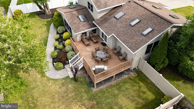 207 SANDRINGHAM RD, Cherry Hill, NJ 08003