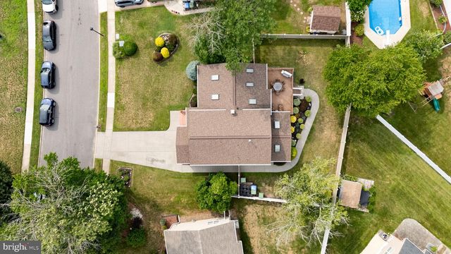 207 SANDRINGHAM RD, Cherry Hill, NJ 08003