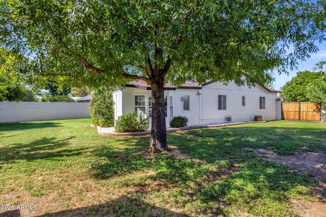4643 E MONTEROSA Street, Phoenix, AZ 85018