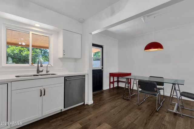 4643 E MONTEROSA Street, Phoenix, AZ 85018