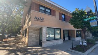 6304 N Cicero Avenue 2, Chicago, IL 60646
