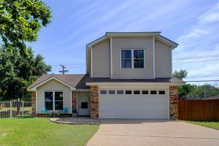 1602 Stoneway Drive, Grapevine, TX 76051