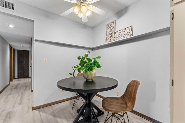 2485 Canabury Drive 212, Little Canada, MN 55117