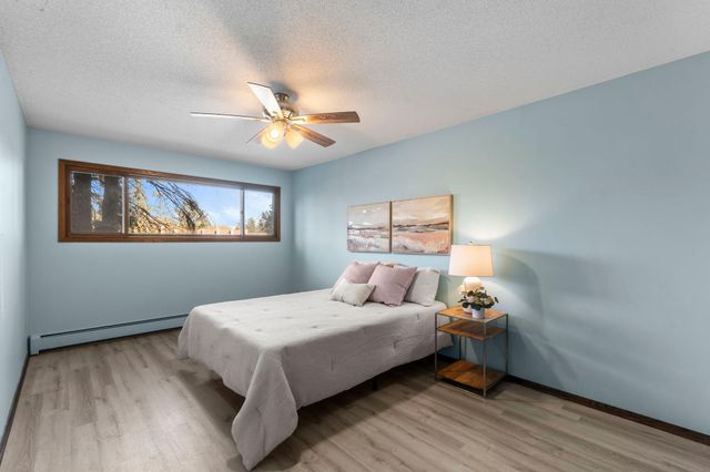 2485 Canabury Drive 212, Little Canada, MN 55117