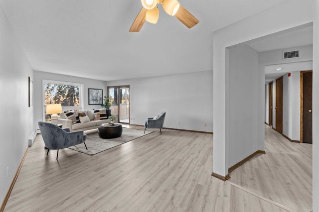 2485 Canabury Drive 212, Little Canada, MN 55117