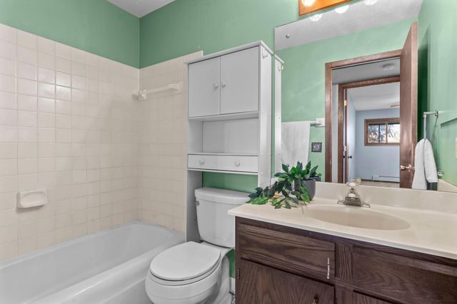 2485 Canabury Drive 212, Little Canada, MN 55117