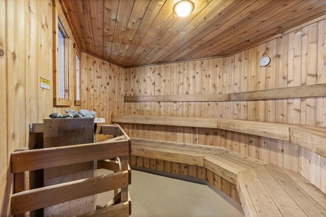 2485 Canabury Drive 212, Little Canada, MN 55117