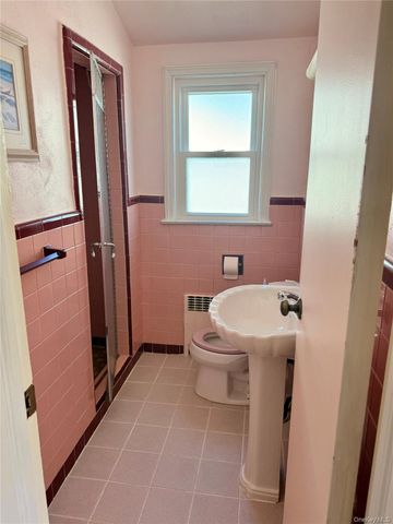 1418 Webster Street, Floral Park, NY 11001